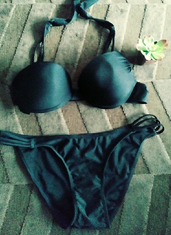Black Bikini